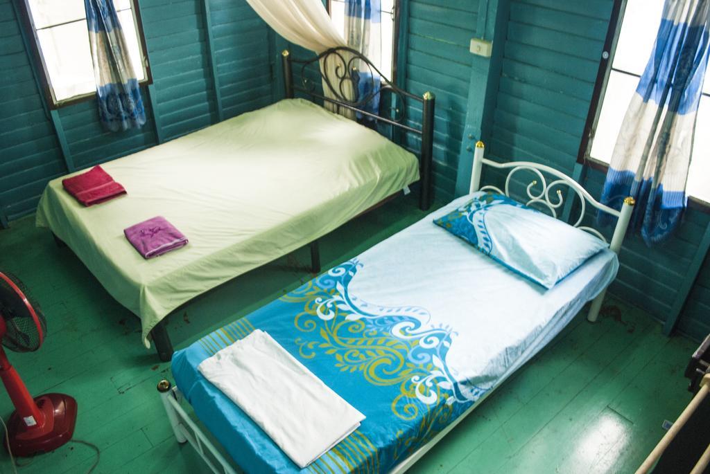 New Phiman Riverview Guesthouse Bangkok Exteriér fotografie